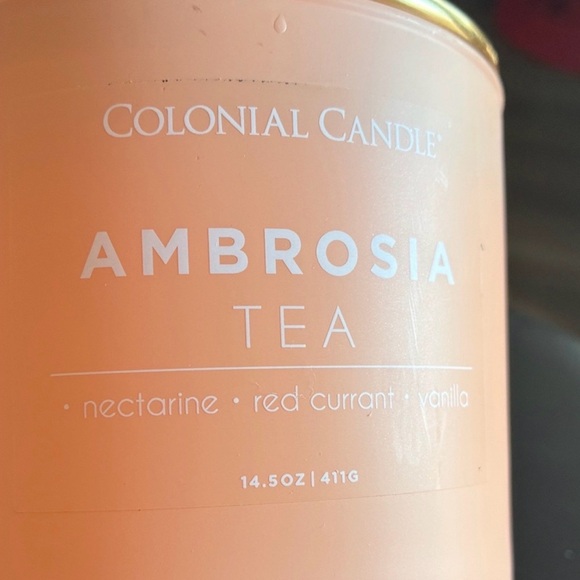Ambrosia Tea Scented Candle - Peach with Gold Lid - Picture 3 of 3
